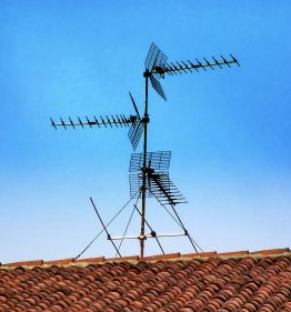 ammature_radio_tower_on_condo_-_Google_Search.png